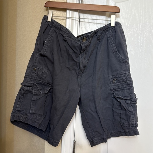 Men’s 🌹 bundle ((((Cargo Short Bottoms Bundle - 1 Blue, 2 khaki 1 Gray-Blue - Picture 3 of 10